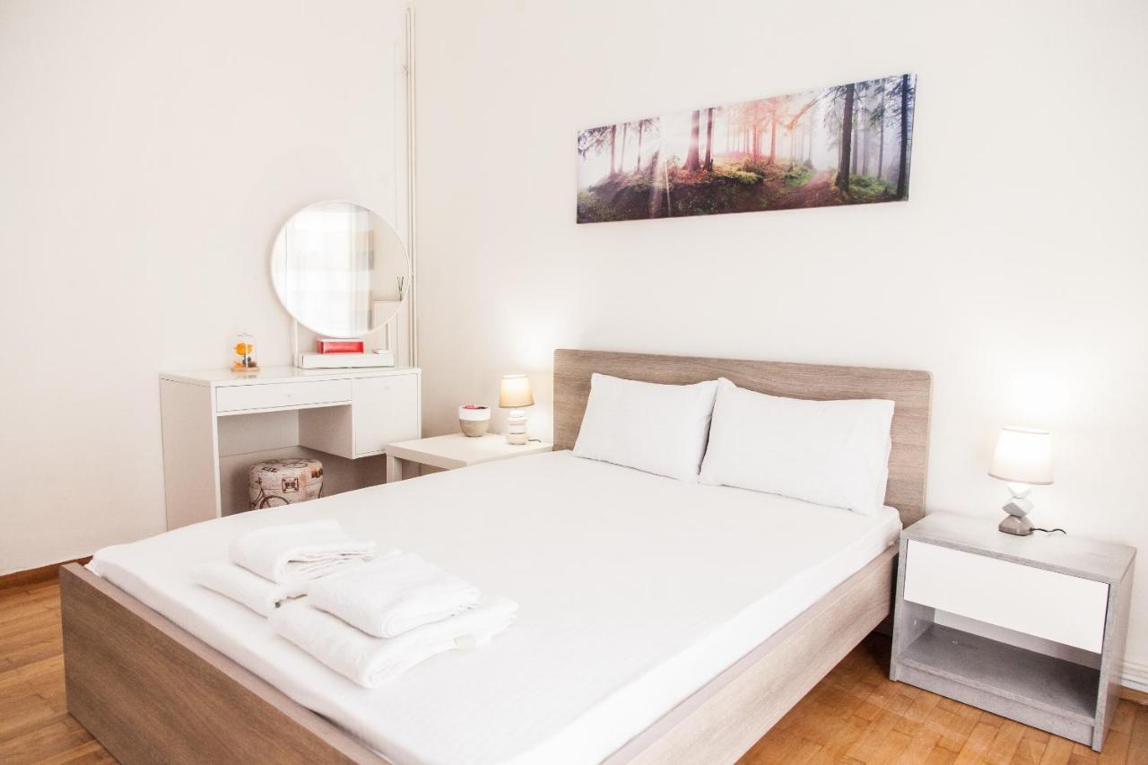 Cozy Apartment Near Stavros Niarchos Park Athen Exterior foto